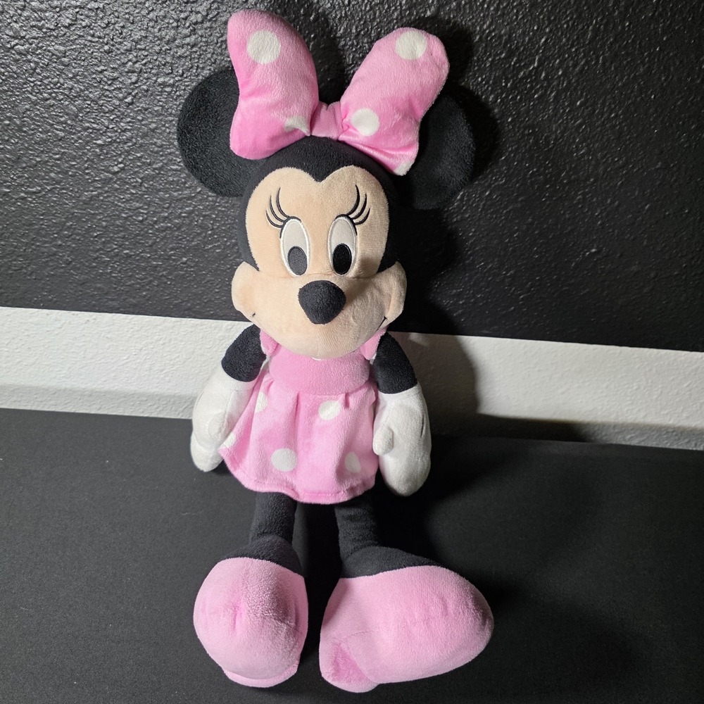 Disney Minnie Mouse Large 19-inch Plush Stuffed Animal *read